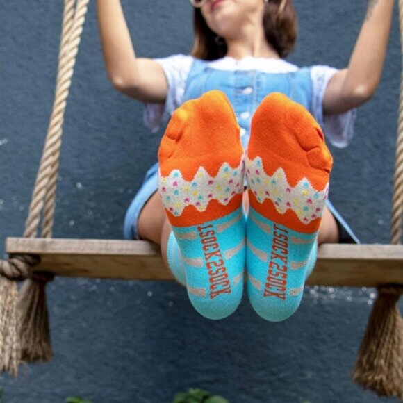 1SOCK2SOCK Women's Donut Crew Socks Fun Cotton Gift Box Multipack (3/6 Pairs) - Picture 8 of 9